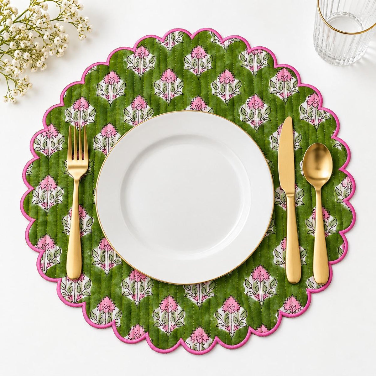 Green Round Scalloped Table Mats