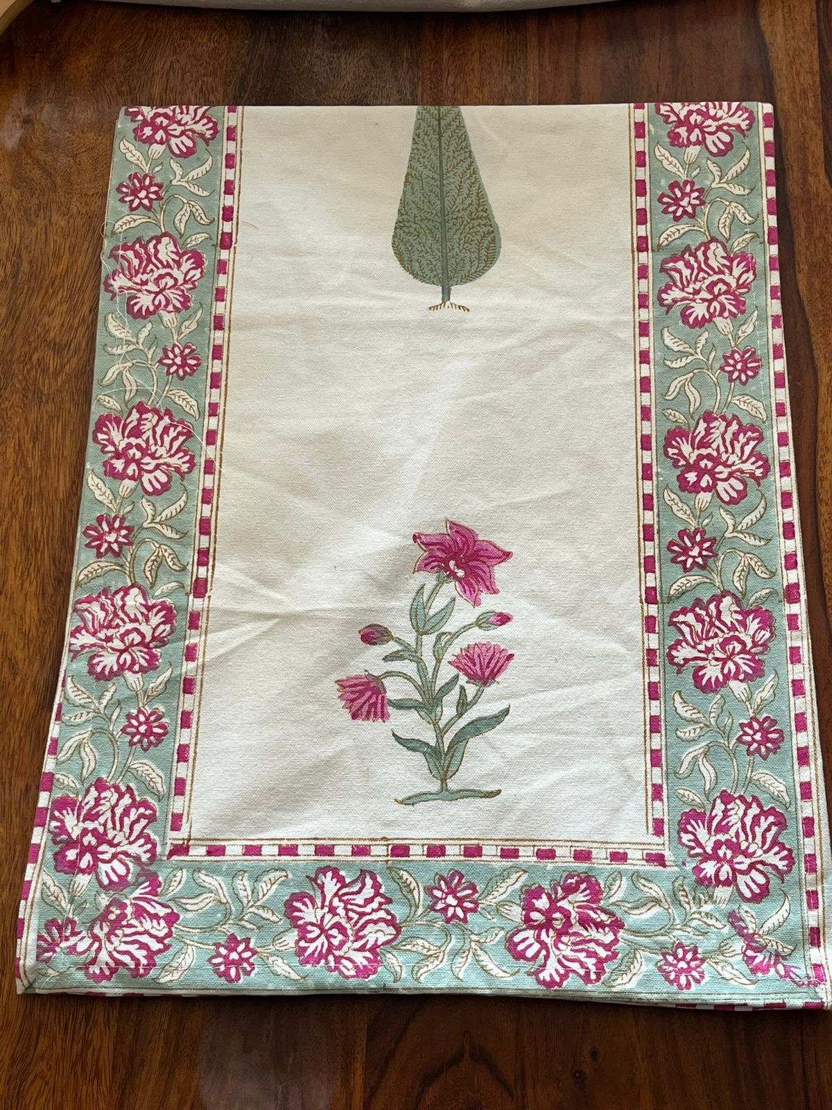 White Butaa Table Runner (3)
