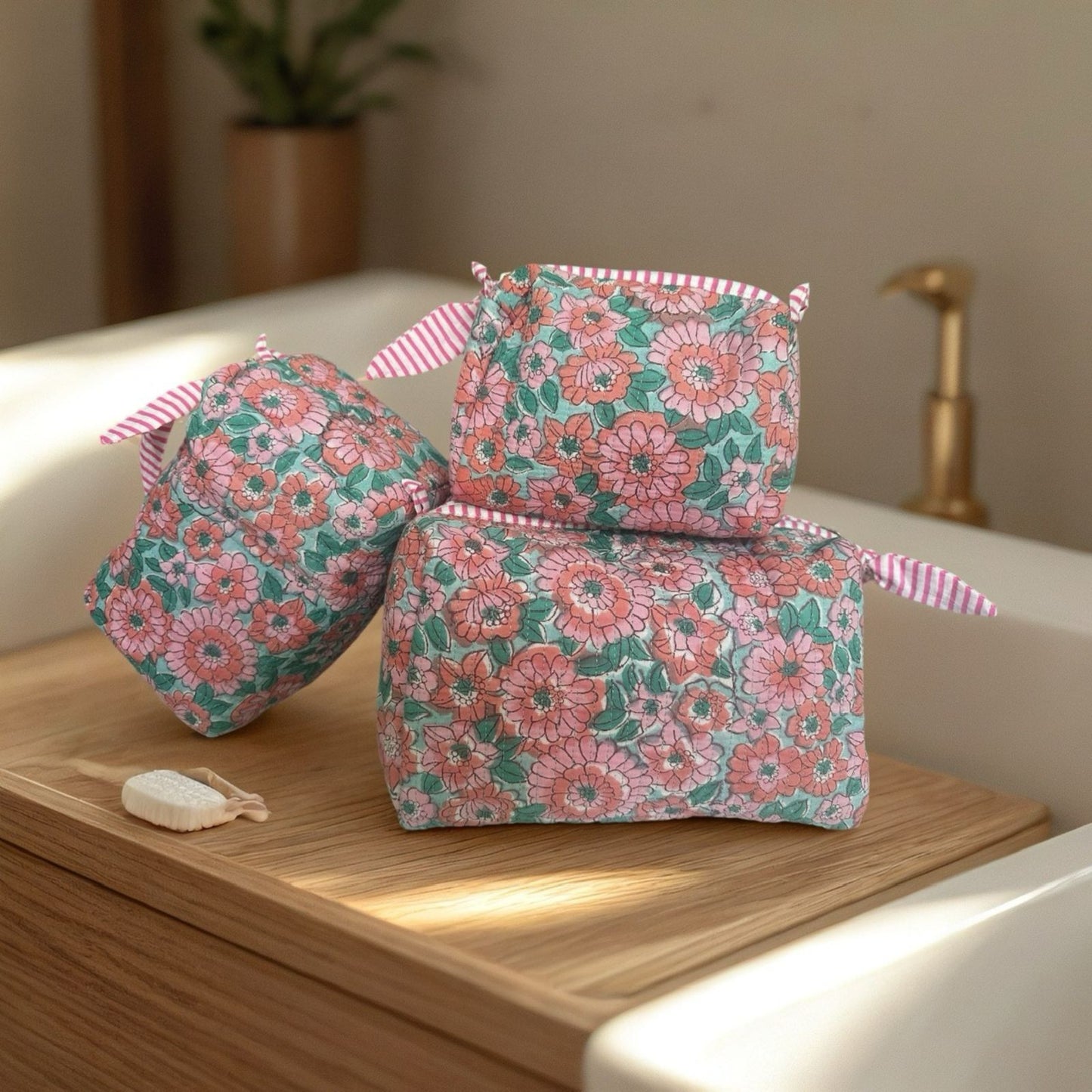 Green and Pink Bloom Pouch Set (Set of 3)