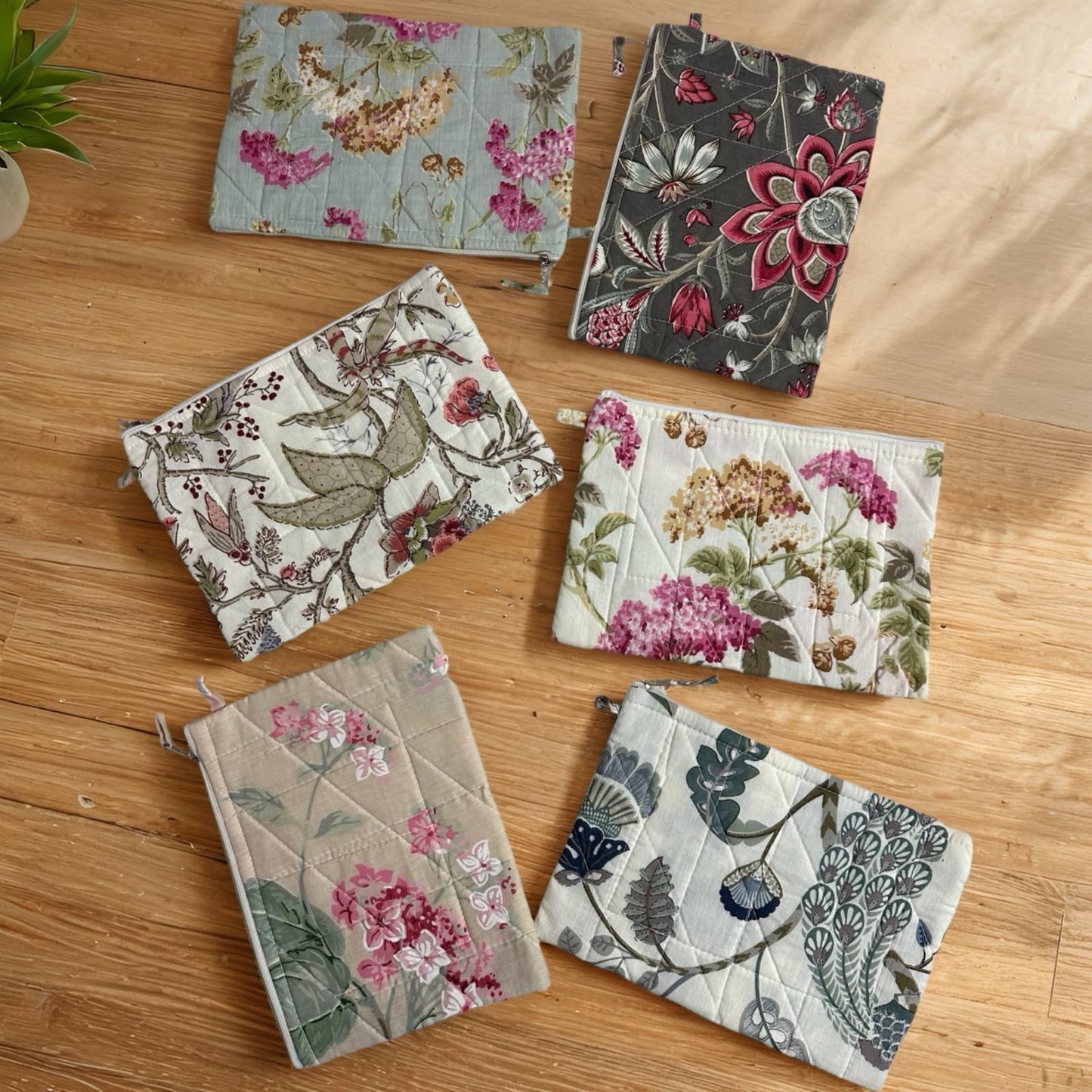 Assorted Floral Flat Pocuhes