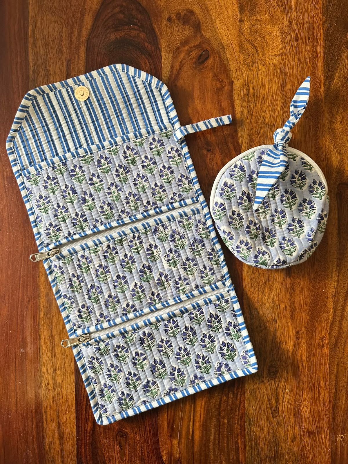 English Blue Butti Jewelry Organizer