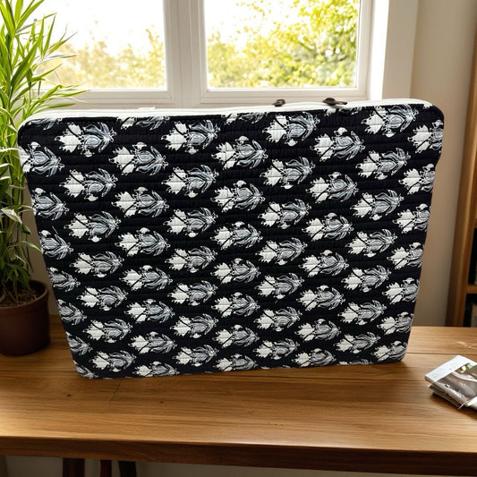 Black Butaa Laptop Sleeve - 16 inch