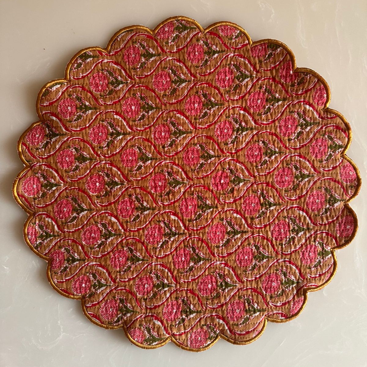 Mustard Buti Round Scalloped Table Mats