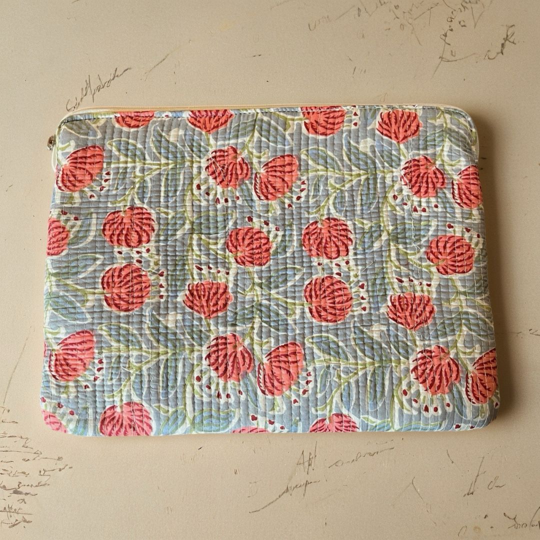 Grey Laptop/Mac book Sleeve - 13 inch